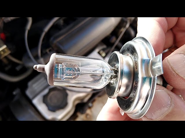 Por qué mi foco se quema a cada rato y cómo solucionarlo 1 bombilla fundida en un zocalo