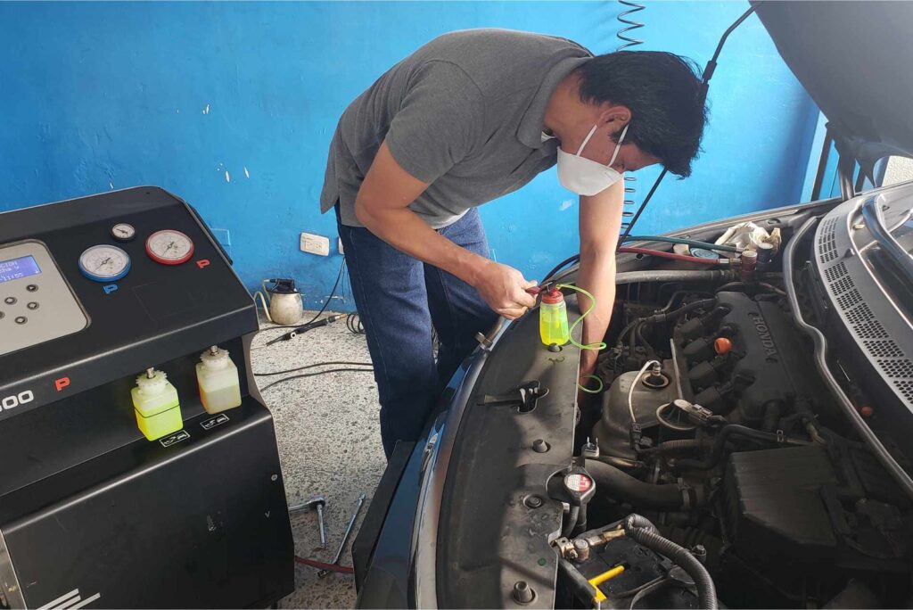 Cuál es la tabla de cantidad de gas para aire acondicionado de coches 8 Cuál es la tabla de cantidad de gas para aire acondicionado de coches